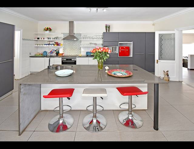 5 BEDROOM HOUSE FOR SALE IN BLAIRGOWRIE